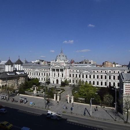 University Square - View Of City Букурещ Екстериор снимка
